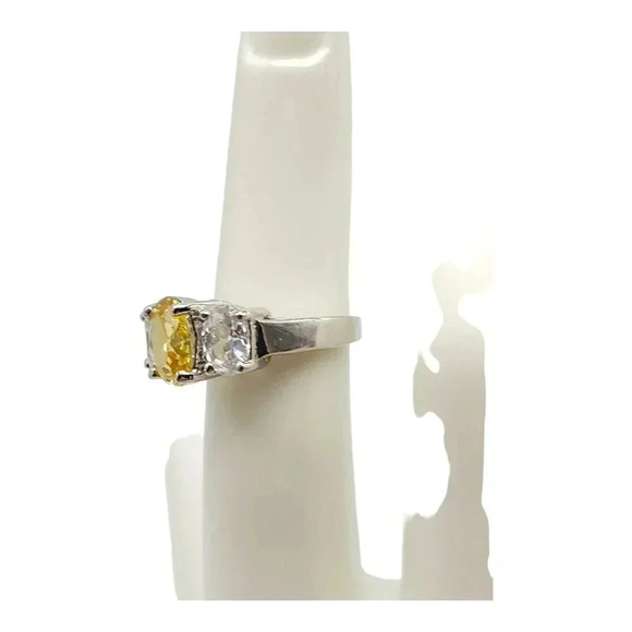 925 Sterling Silver Faceted Canary Yellow Cubic Zirconia Ring Vintage Size 5 - Picture 6 of 6